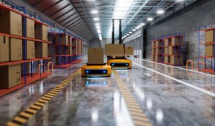 cocus Lagerroboter Automatisierte Lagerroboter transportieren Kartons in einer modernen Anlage.